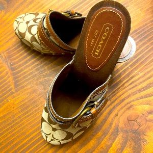 Coach Size 7 Tan Clogs with Coach Logo.